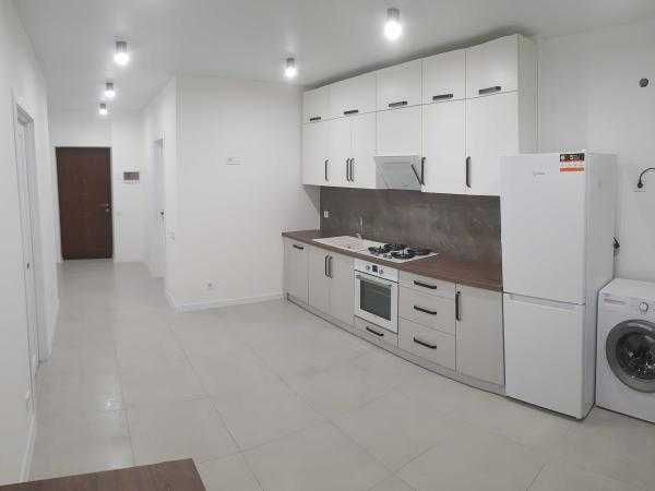 Modern 2-Bed Apartment Near Railway Station
