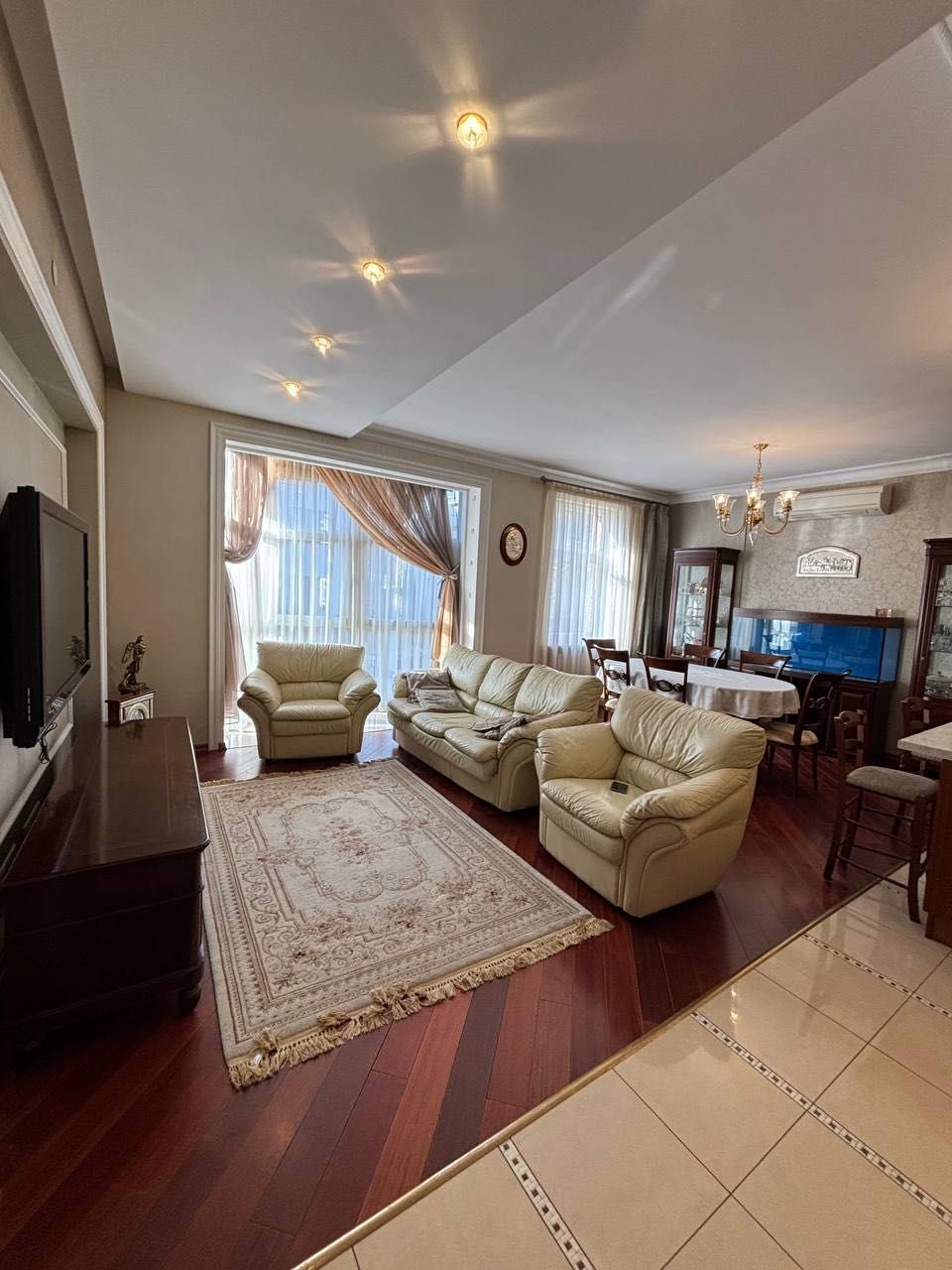 3-Room Apartment with Premium Renovation and Private Garage