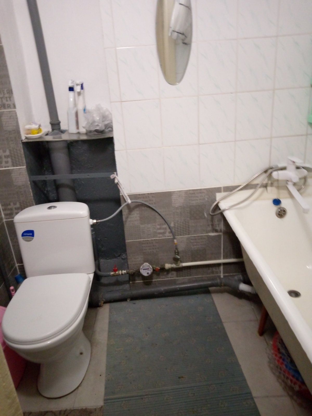 Compact 1-Room Apartment on 5th Floor with Furniture and Appliances