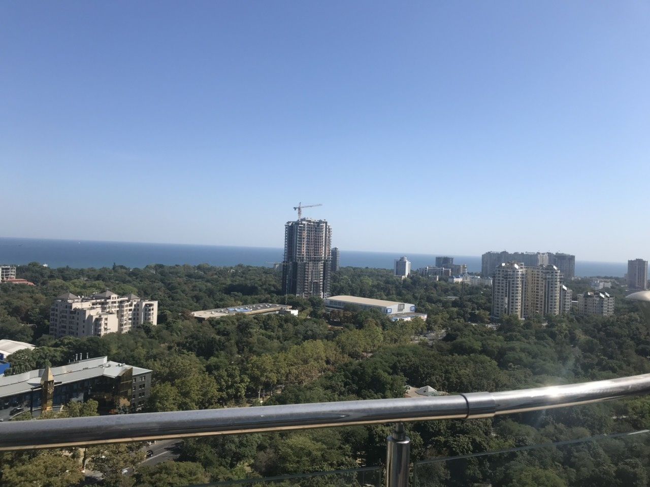 Large 110m² Sea View Apartment with Park Access