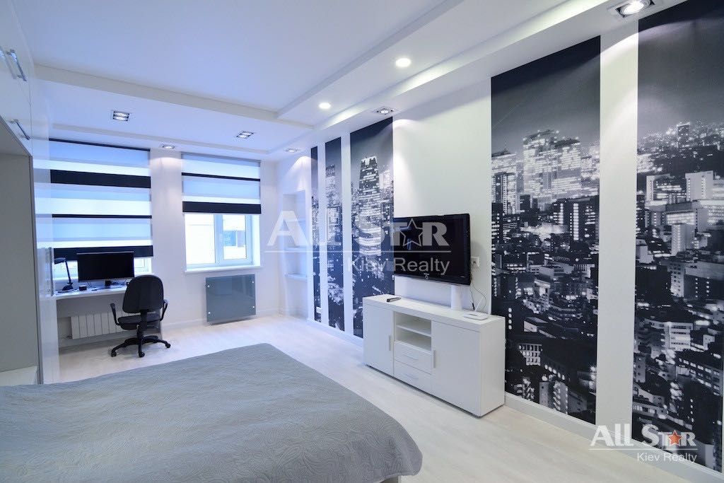 3-Bedroom Apartment in Kyiv, Pechersk District, Designer Renovation