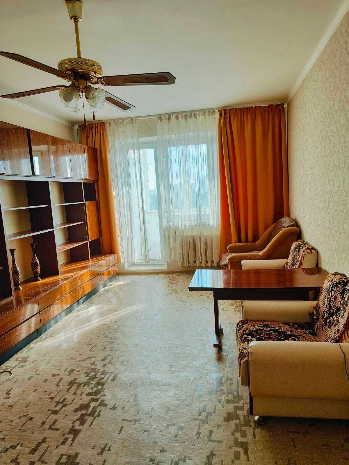 Renovated 42m² Apartment with Balcony Near Metro