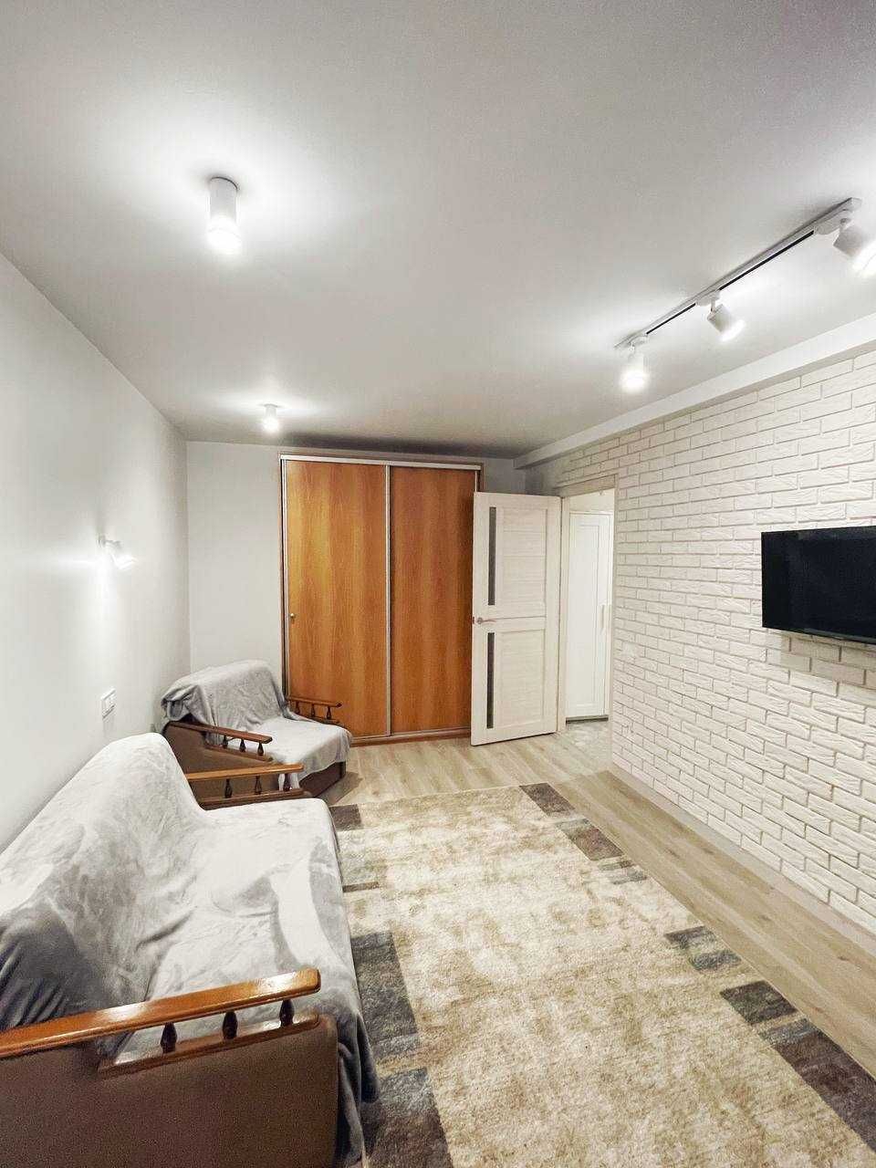 Modern 1-Bedroom Apartment Near Victoria Gardens Mall