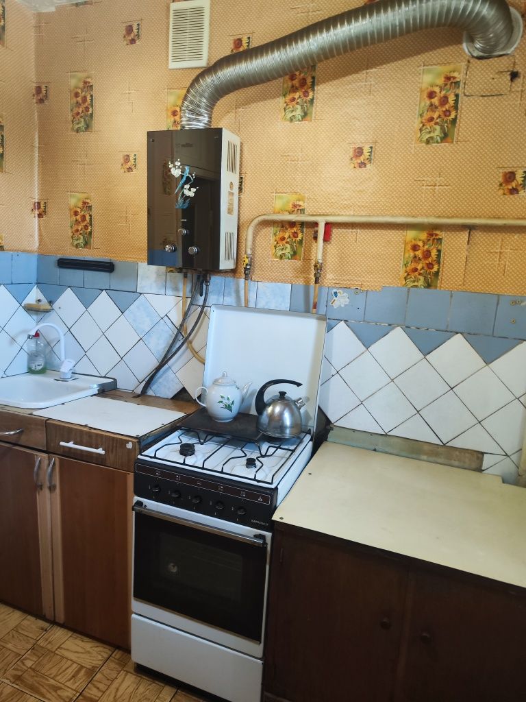 Apartment in Leski, Brick Building, Partially Furnished
