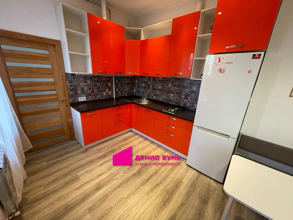 1-Room Apartment on Spaska Street near Nagorny Shopping Center