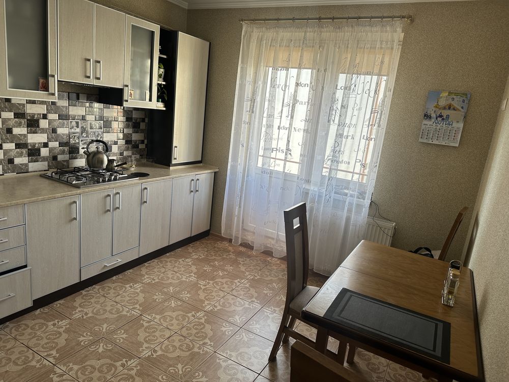 Modern Apartment with Parking in New Building