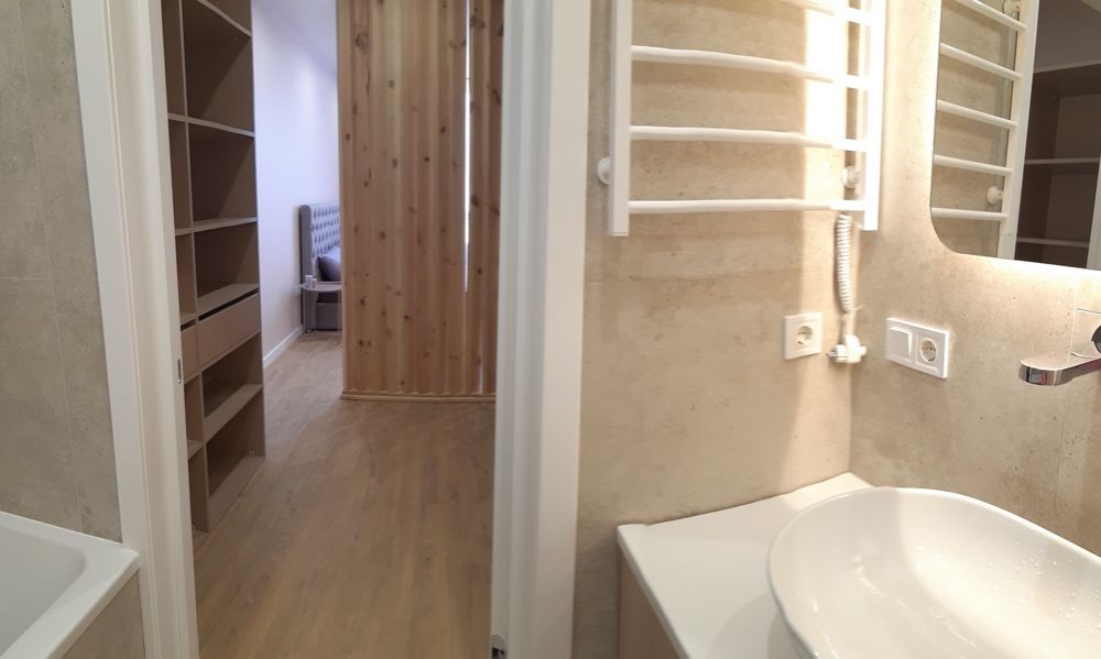 Slavutych Residential Complex - Spacious 2-Bedroom Apartment with City View