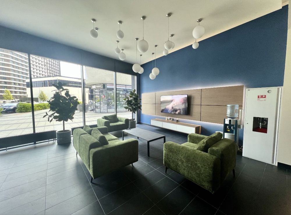 Riverside View Apartment in Great Complex with Modern Design