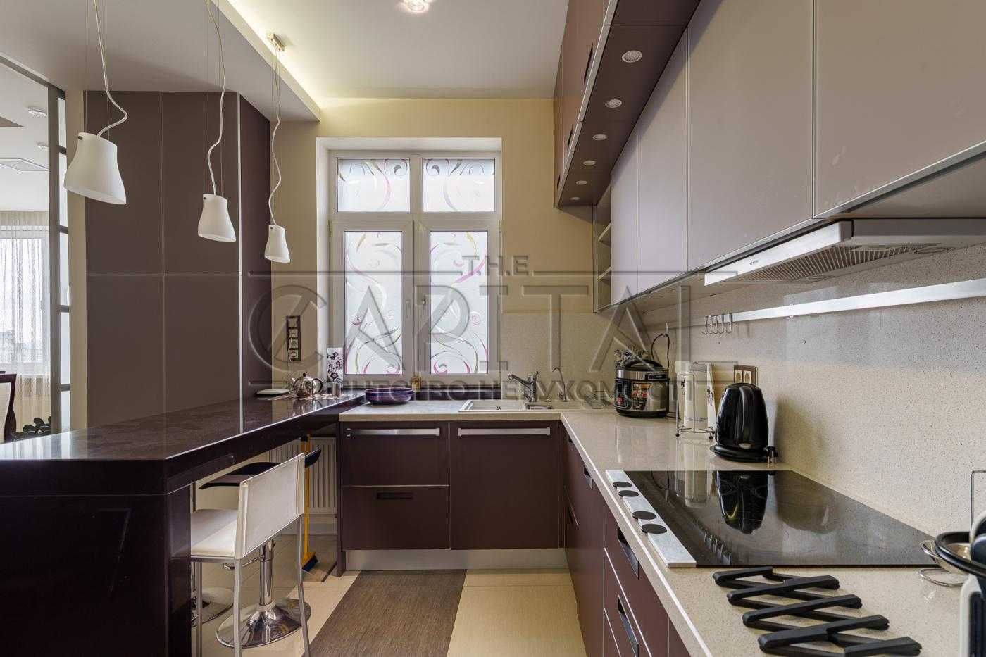 Spacious Business Class Apartment in Dniprovskyi District, Kyiv