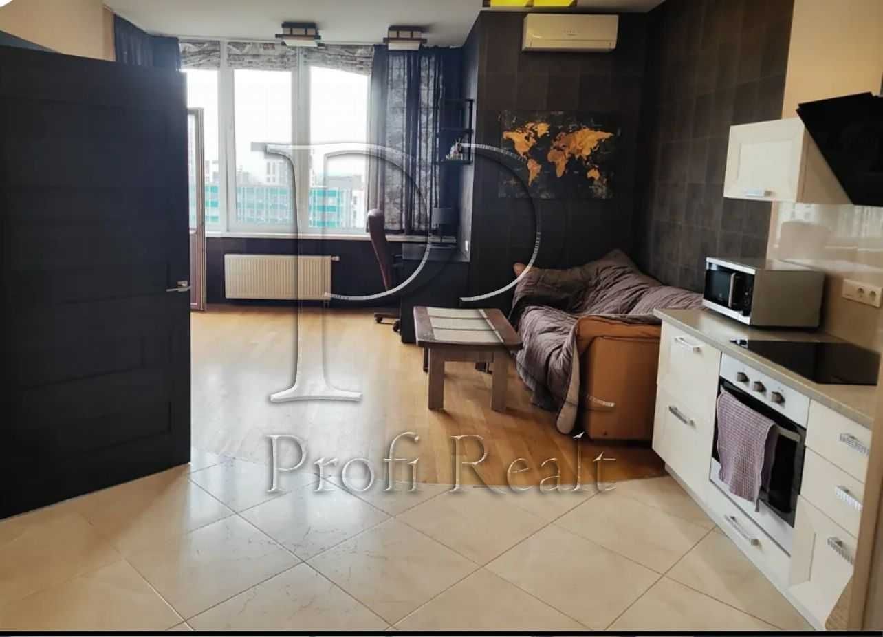 Luxury 2-Room Apartment in Prestige Hall Complex, Pechersk District