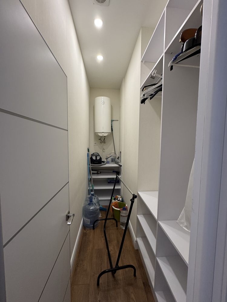 1-Bedroom Apartment with Direct Sea View