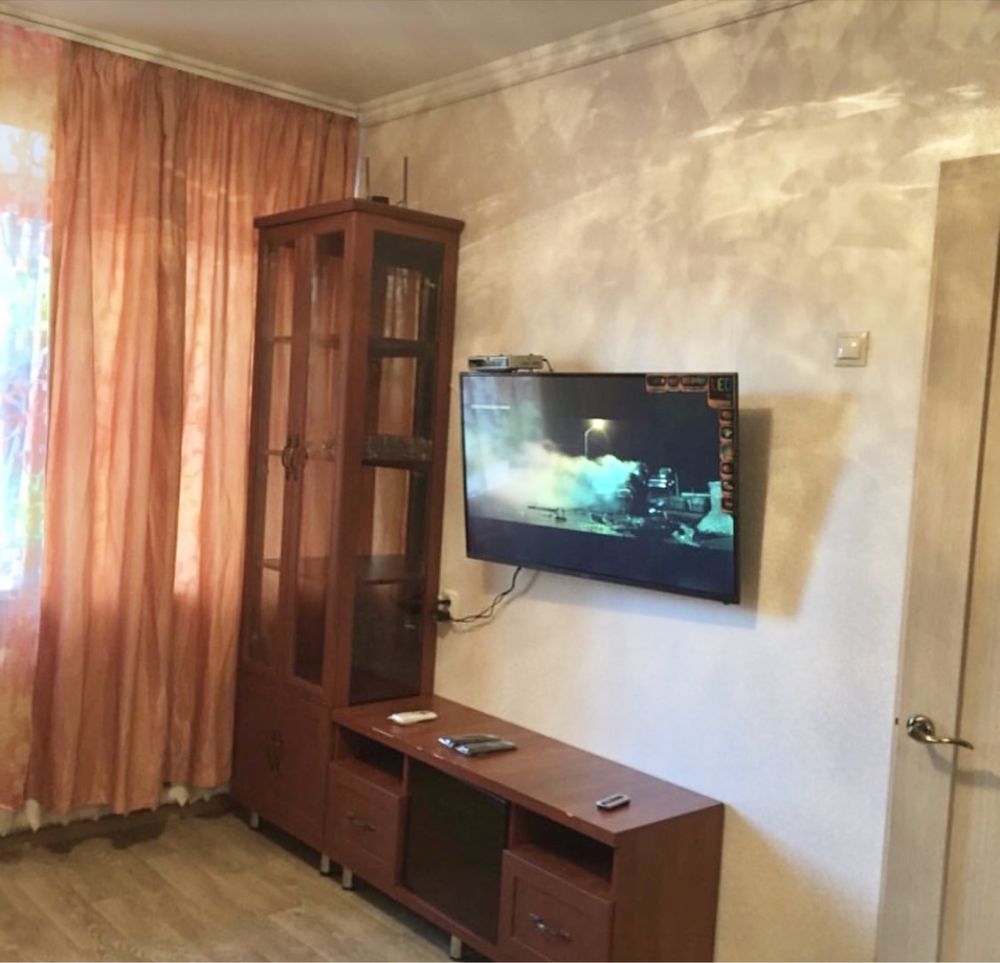 1-Room Apartment near Lyustdorfskaya Road, 1st Floor, Furnished
