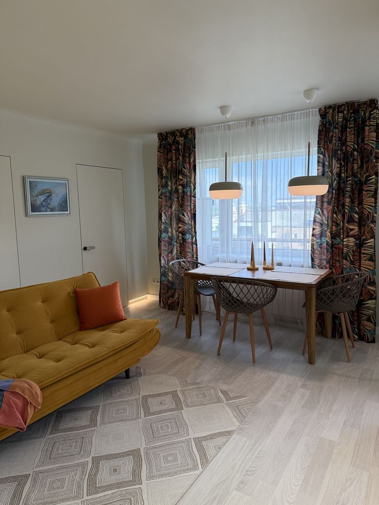 Cozy apartment in Podil near Poshtova metro, designer renovation, 2 balconies