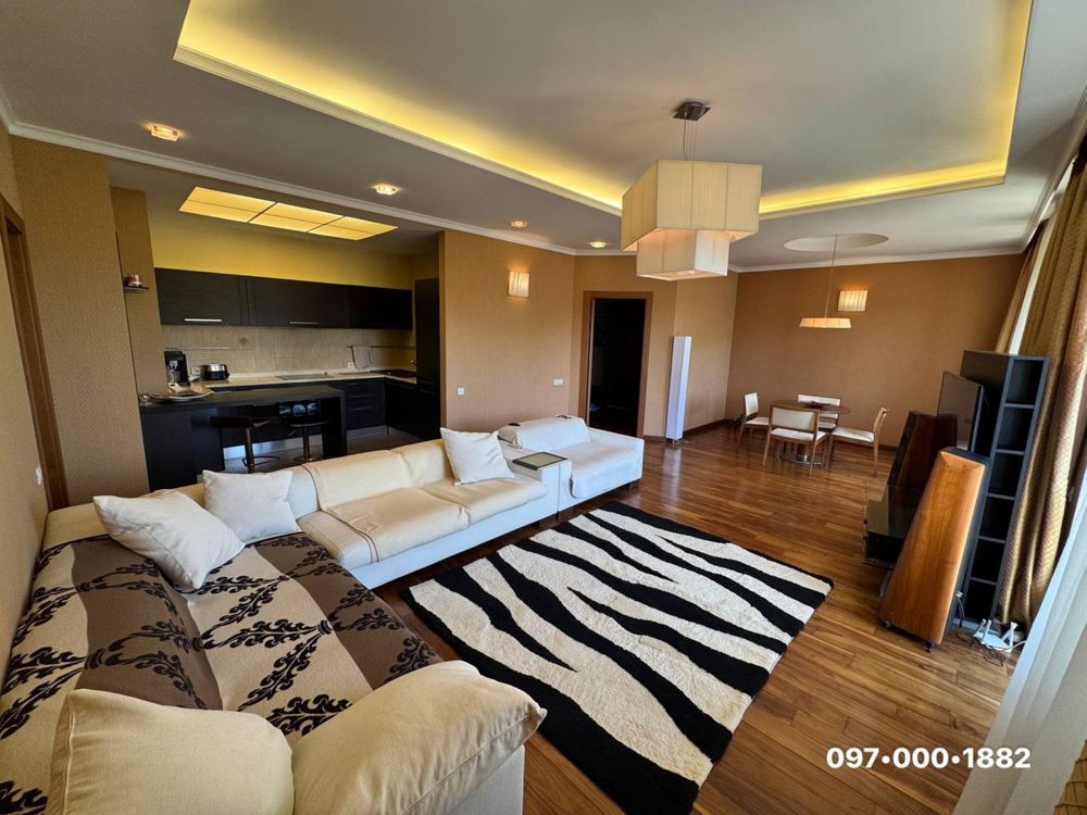 Spacious 2-Bedroom Apartment Near Odessa Sea, Designer Renovation