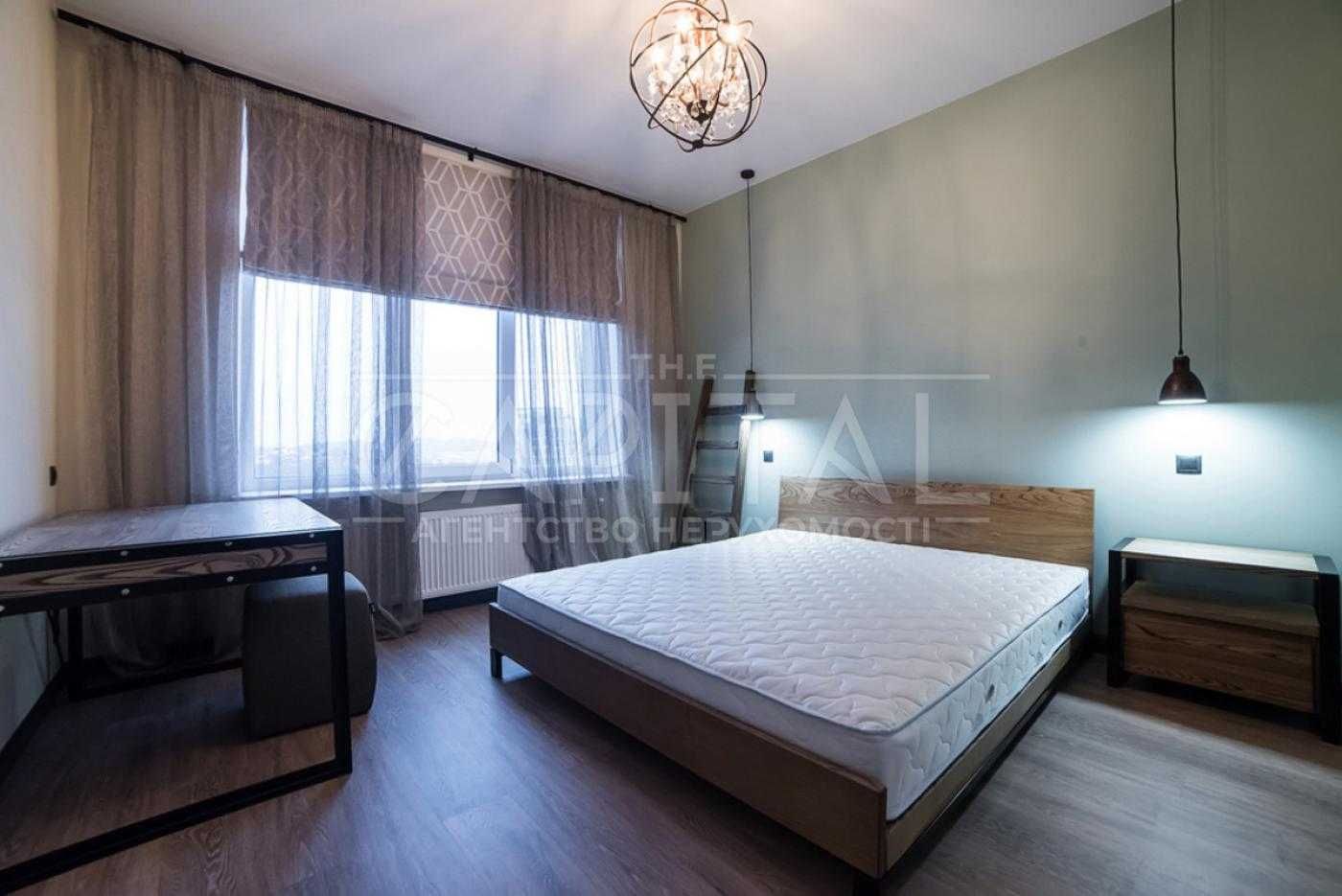 Modern Designer 2-Bedroom Apartment in Novopecherski Lipki