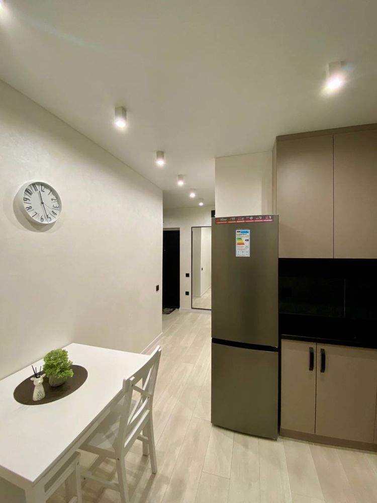 Modern 1-bedroom apartment on Science Avenue with full amenities