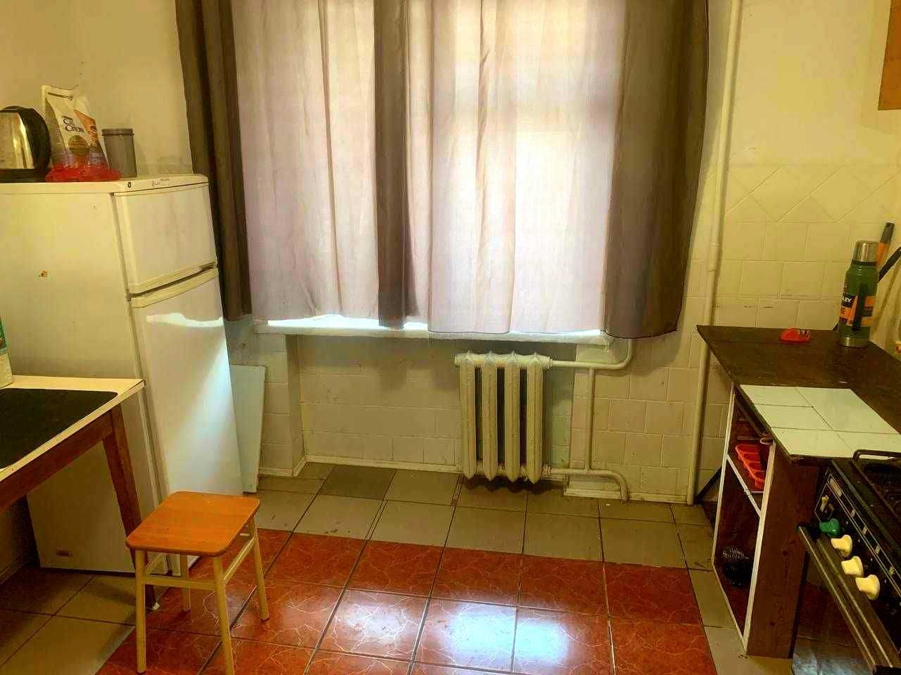 3-Room Apartment in Lviv, Patona Street, Railway District