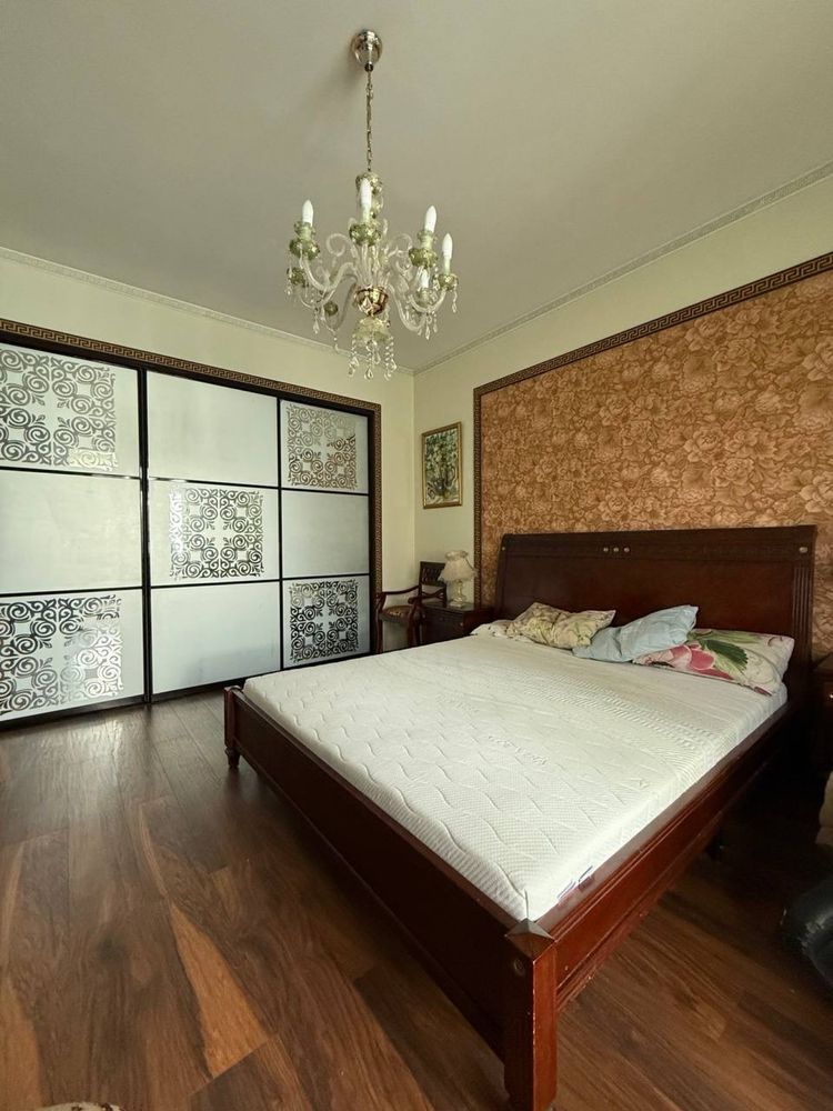 Spacious Sea View Apartment with Parking