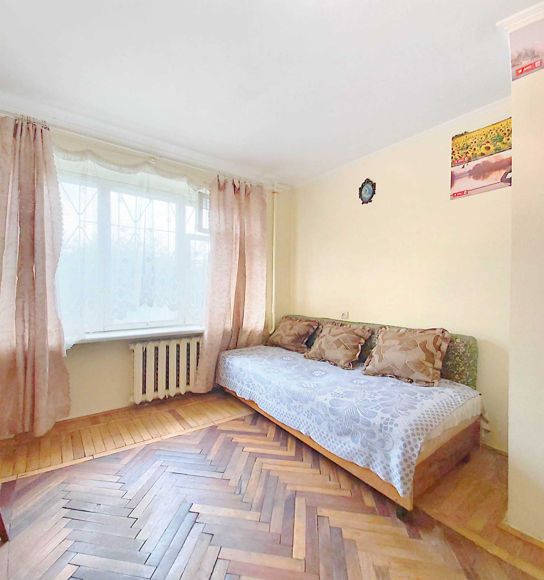 1-Room Apartment on Mykolaichuka Street, Fully Furnished