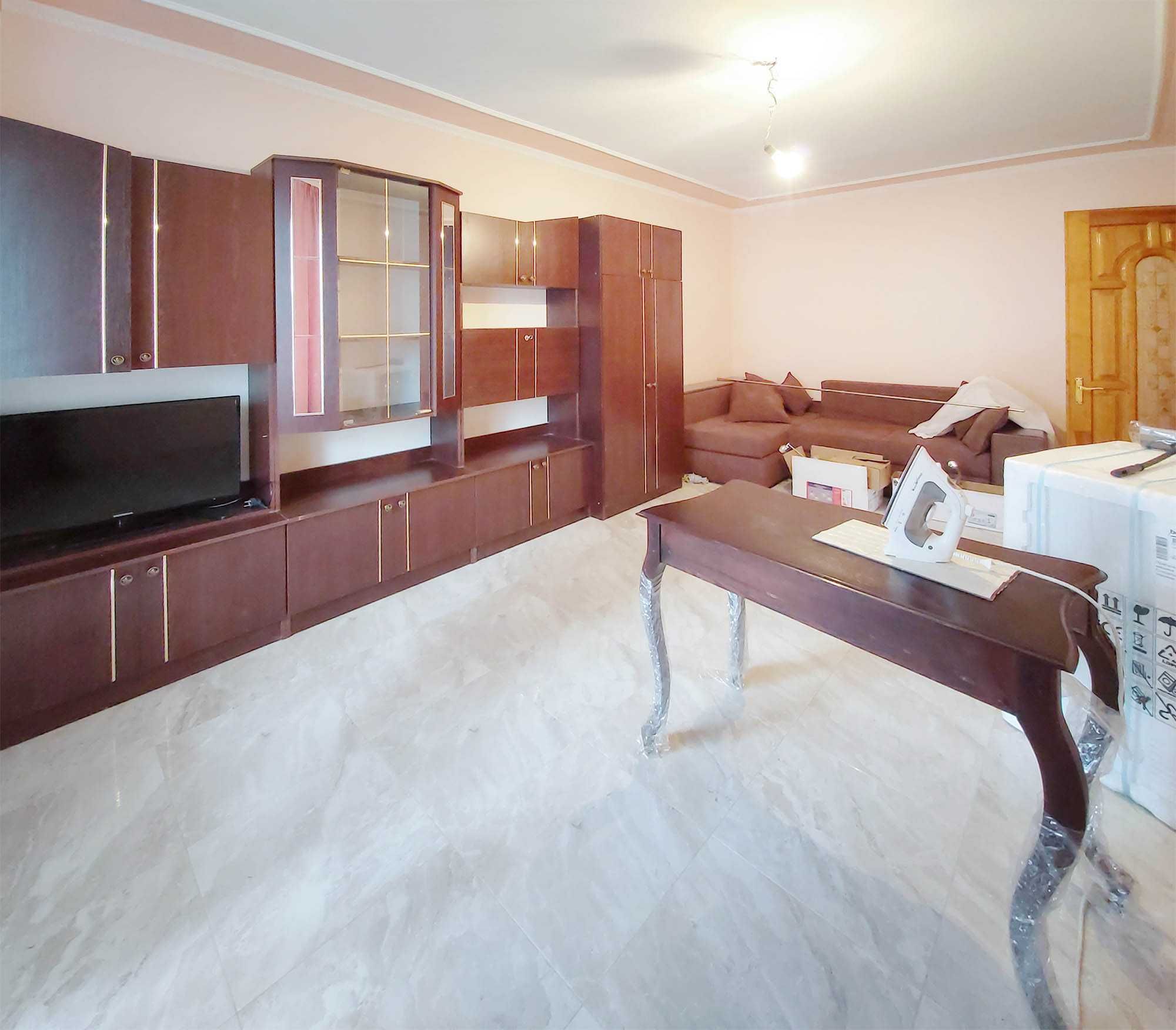 1-Room Apartment on Chervona Kalyny Avenue, Fully Furnished
