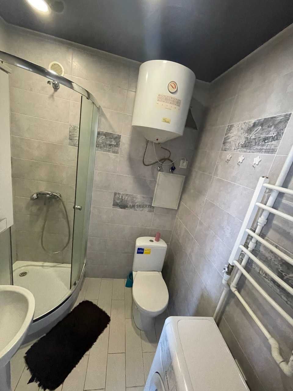 1-Room Apartment in Sunny Residential Complex near City Center