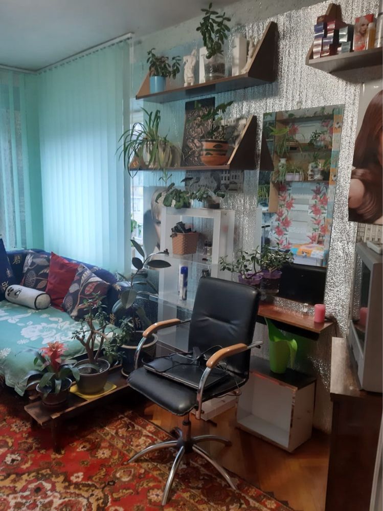 Cozy Room near Railway Station with Appliances