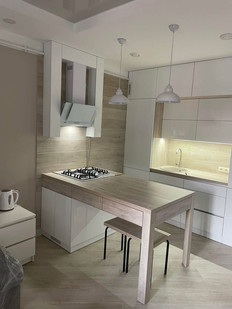 Modern 1-Bedroom Apartment Near Forum Mall Lviv