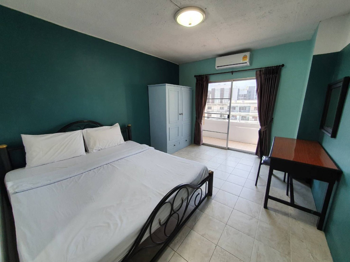Huaykaew Place - Nimman Area Rental near Maya Shopping Mall