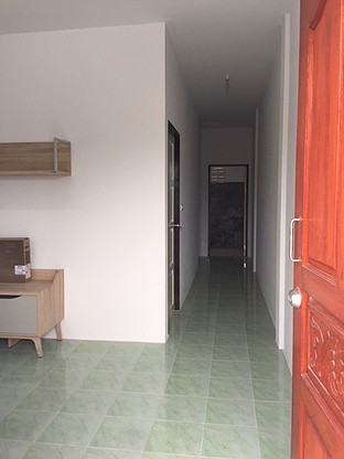Compact Rental Unit with Modern Amenities