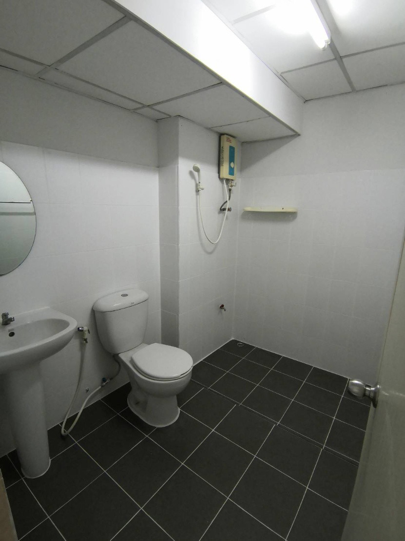 Iris Chotana Apartment near Mercure Hotel and Top Supermarket