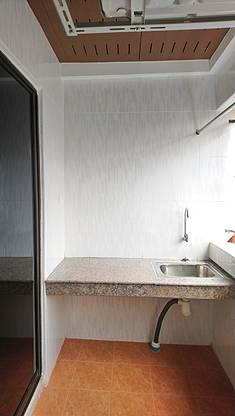 Apartment near BTS Surasak, Convenient and Clean