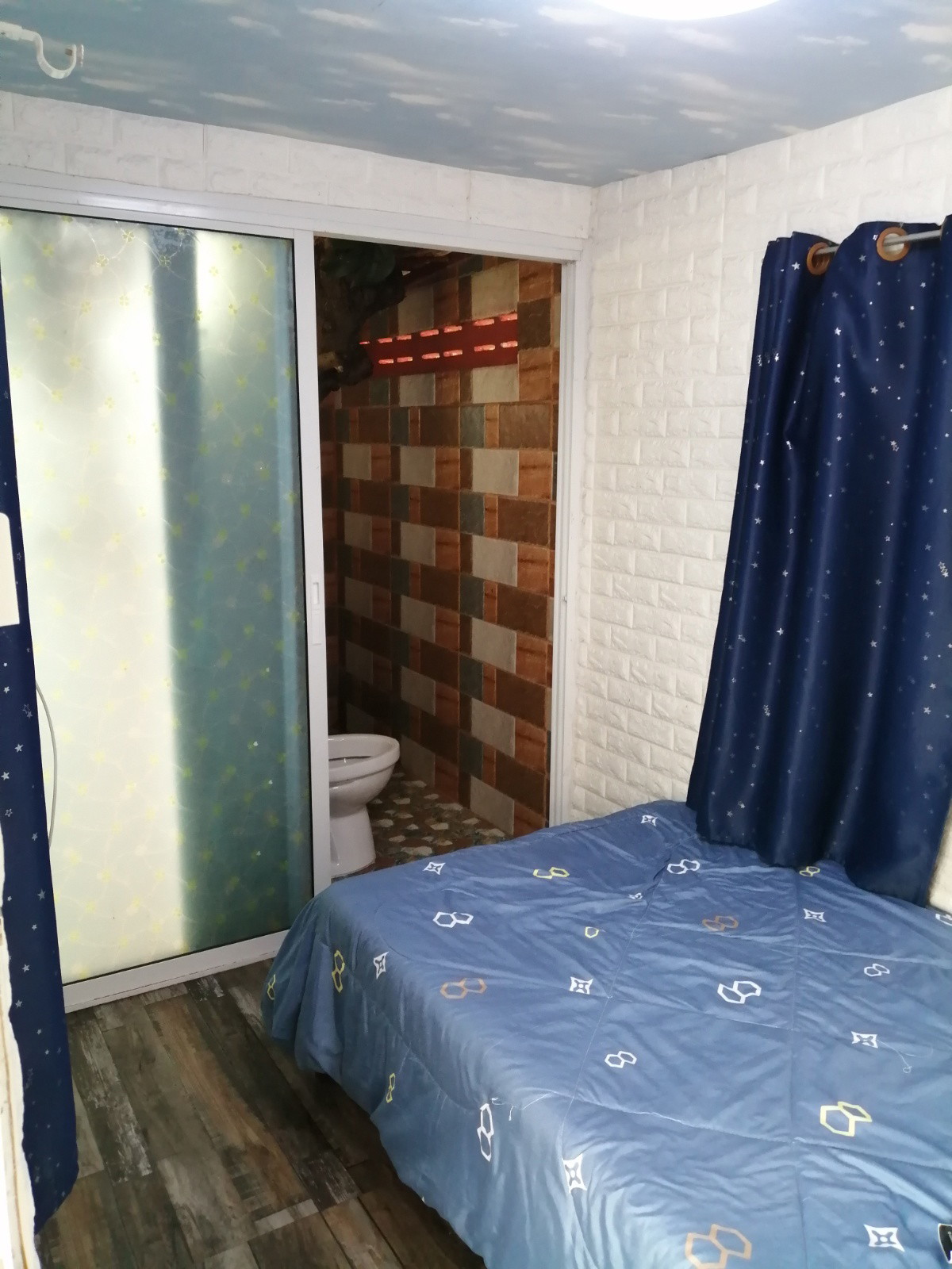 Відремонтований спокійний безпечний чистий тропічний житловий простір