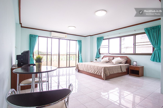 Wisetsuk Nakorn Apartment