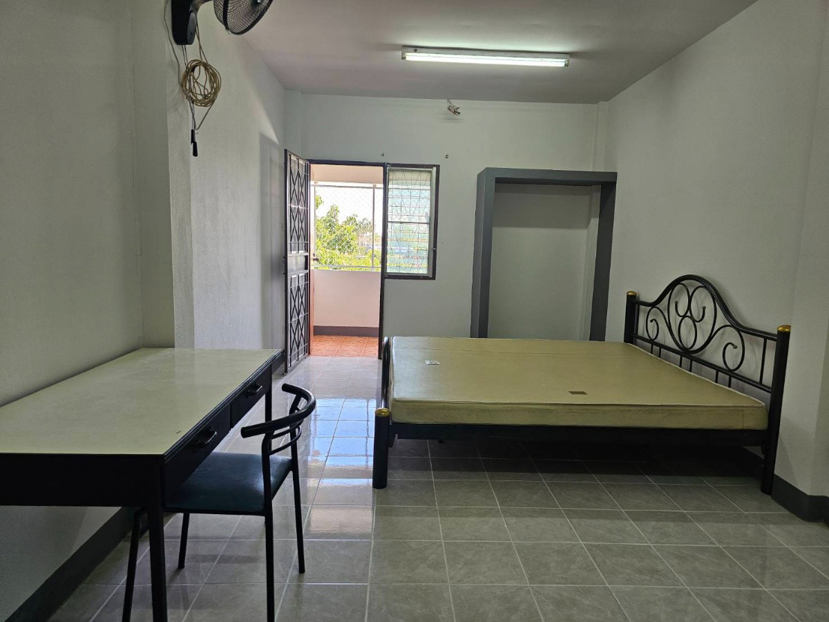 REN Apartment in Mae Hia - Convenient Location Near University