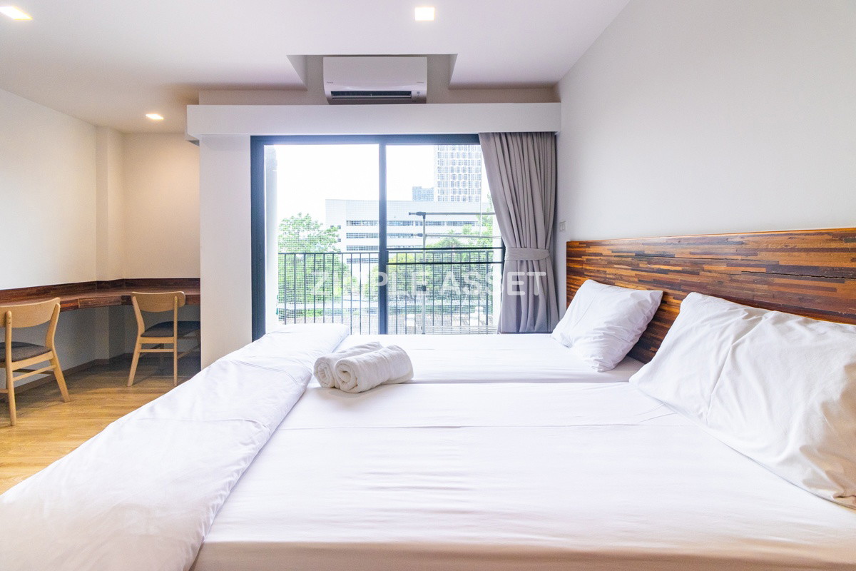 Fully-furnished Studio and 1-Bedroom Apartments near BTS On Nut