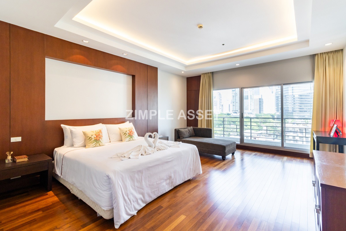 Luxury Residence near Wireless Road, Lumpini Park with Premium Amenities