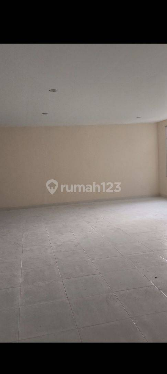 Modern Two-Story House Near Bauh Batu