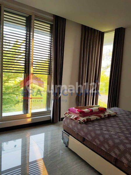Luxurious Villa with Pool in Ixora Valley