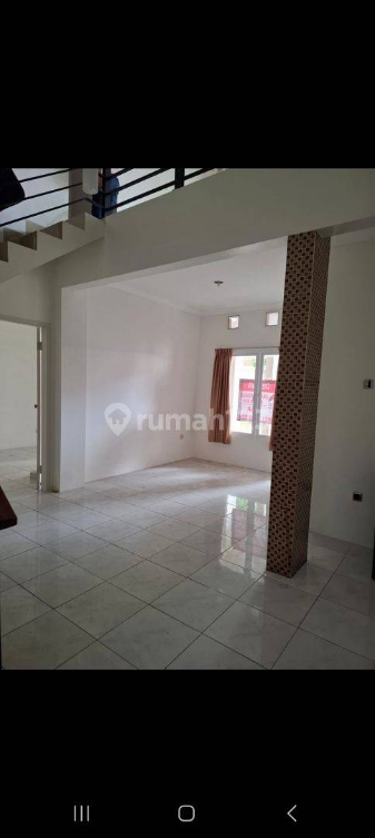Spacious Property Near International Schools and Amenities