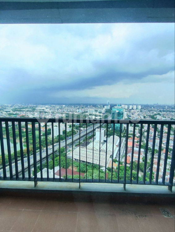 Luxury 3-Bedroom Furnished Apartment with City View
