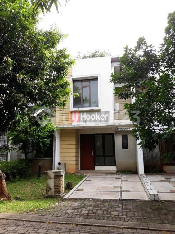 Modern 2-Bedroom House Near BSD City Amenities