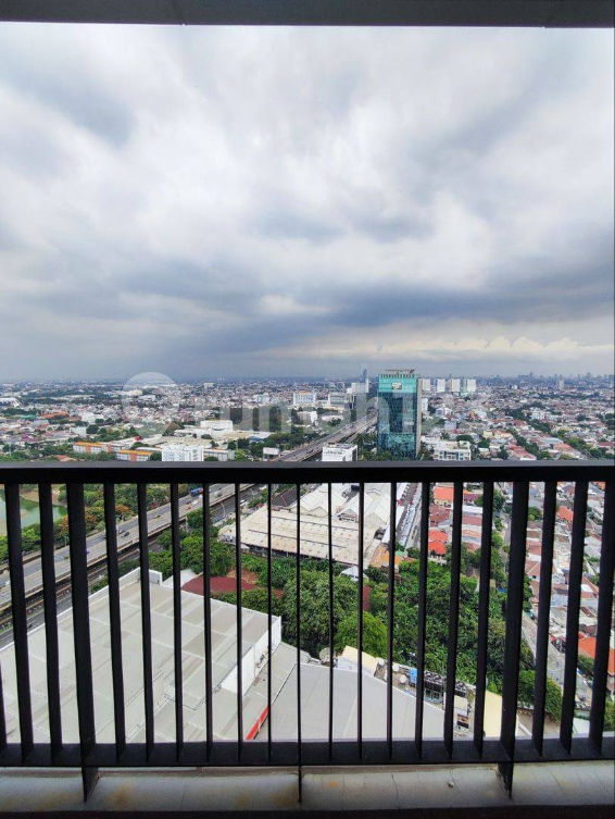 Luxurious 3-Bedroom Furnished Apartment with City View
