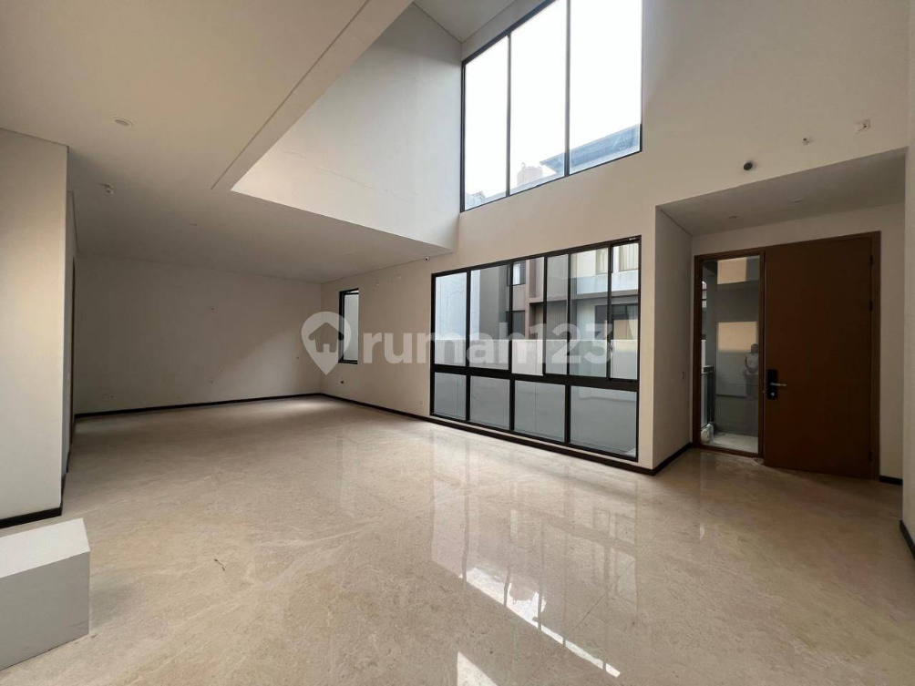 Luxury 4-Bedroom House with Lift in BSD City