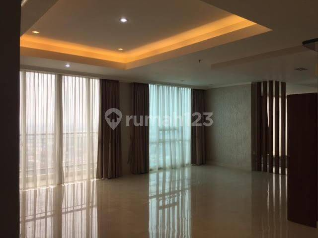 330m² Ocean View Apartment with Private Lift