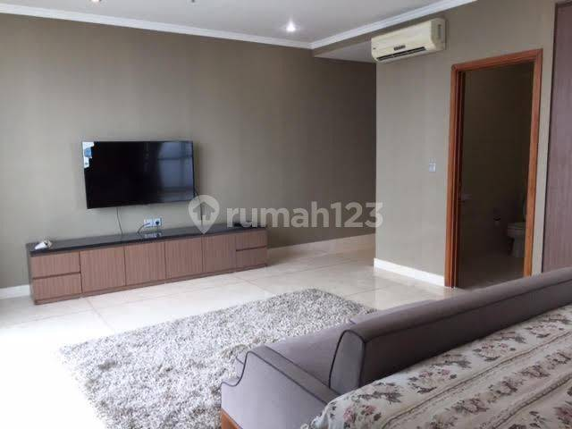 330m² Ocean View Apartment with Private Lift