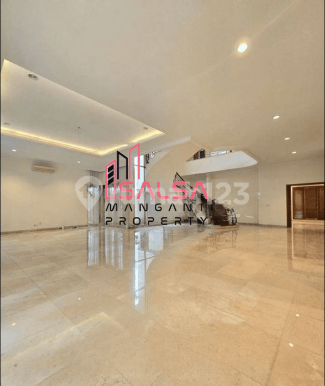 Luxurious 5-Bedroom House with Pool in Kemang