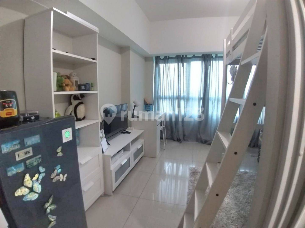 Modern Apartment in Springlake Summarecon Bekasi Complex