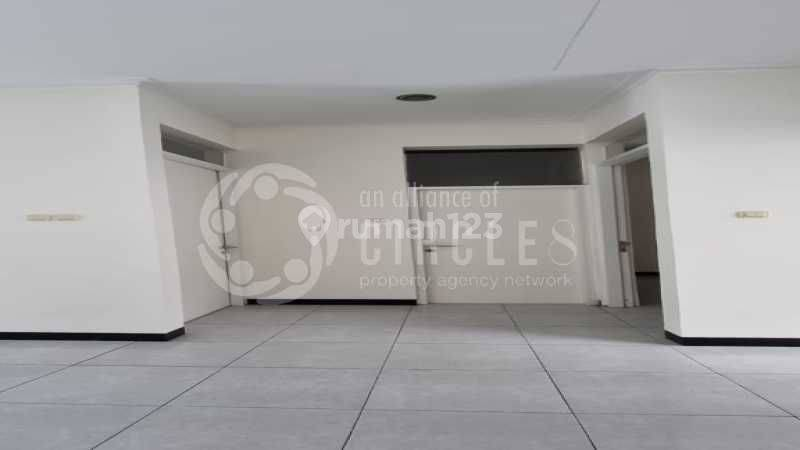Spacious 3BR House in TKI V Sommerville