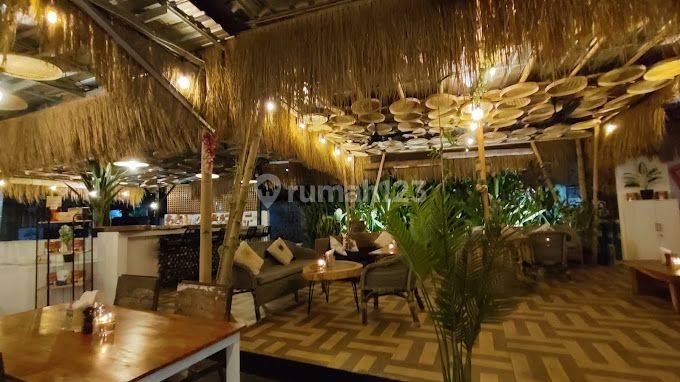 Commercial Semi-Open Building in Strategic Kuta Location