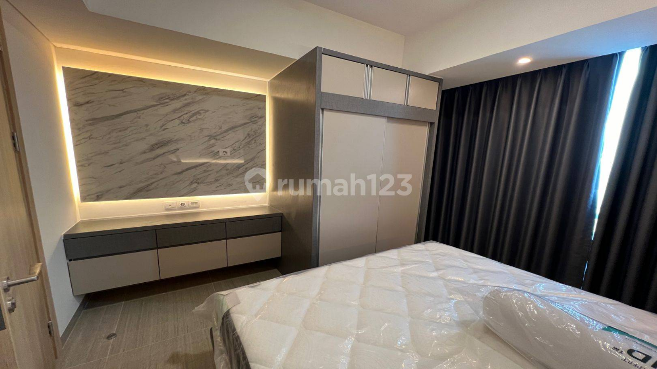 Modern Furnished Studio Apartment with Designer Interior